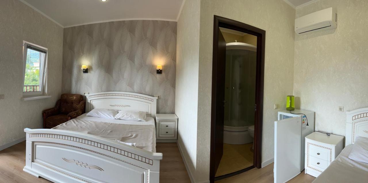 Gostievoi Dom Meri New Athos Exterior foto